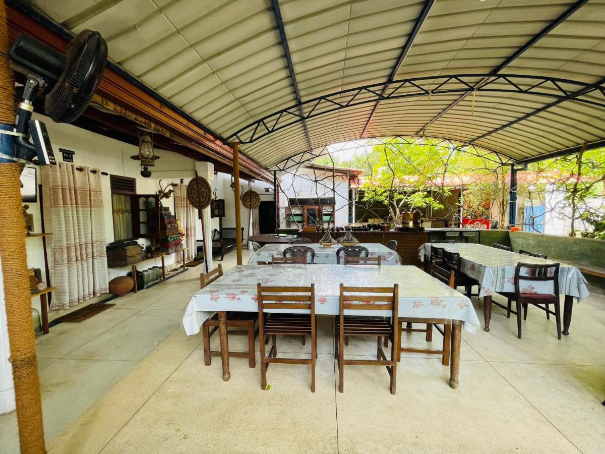Mangala Lodge Kurunegala Luaran gambar