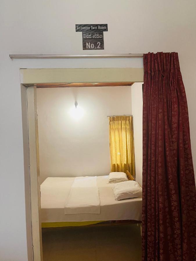 Mangala Lodge Kurunegala Luaran gambar