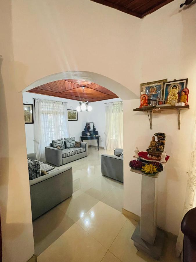 Mangala Lodge Kurunegala Luaran gambar