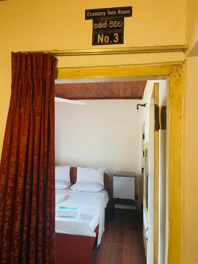 Mangala Lodge Kurunegala Luaran gambar